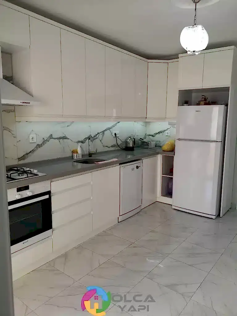 beyaz mutfak dolabi 3