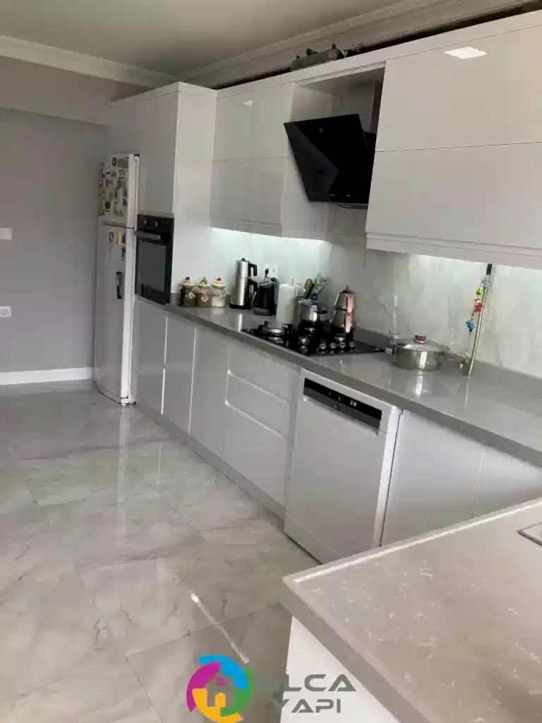 hidrolik kapakli mutfak dolabi 5 2