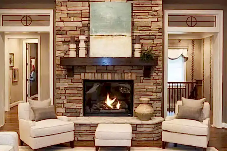 Doğal Taşlı ve Ahşap Salon Dekorasyonu